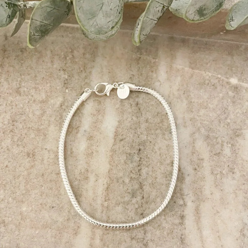 925 Sterling Silver Dainty Snakechain Bracelet Snake Chain Bracelet - Picture 4 of 5